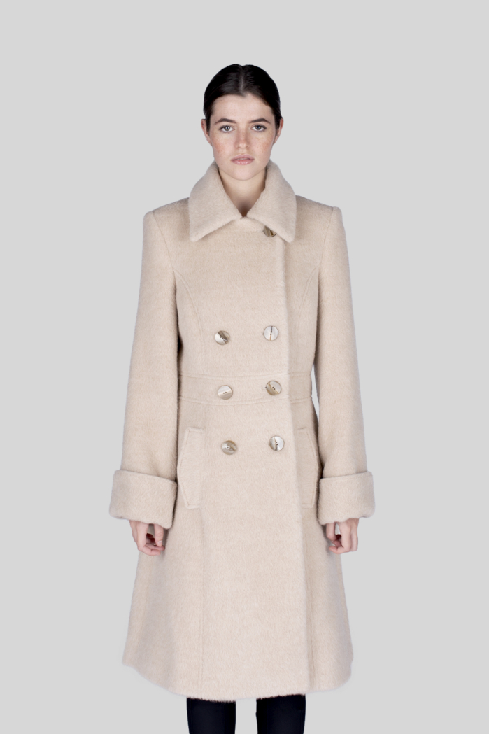 Siena_alpaca_coat_winter_fashion_outwear_woman_collection_style_luxury_tailormade__bespoke_warayana_beige_tan